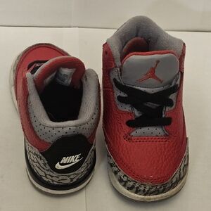Nike Kids Red and Black Sneakers